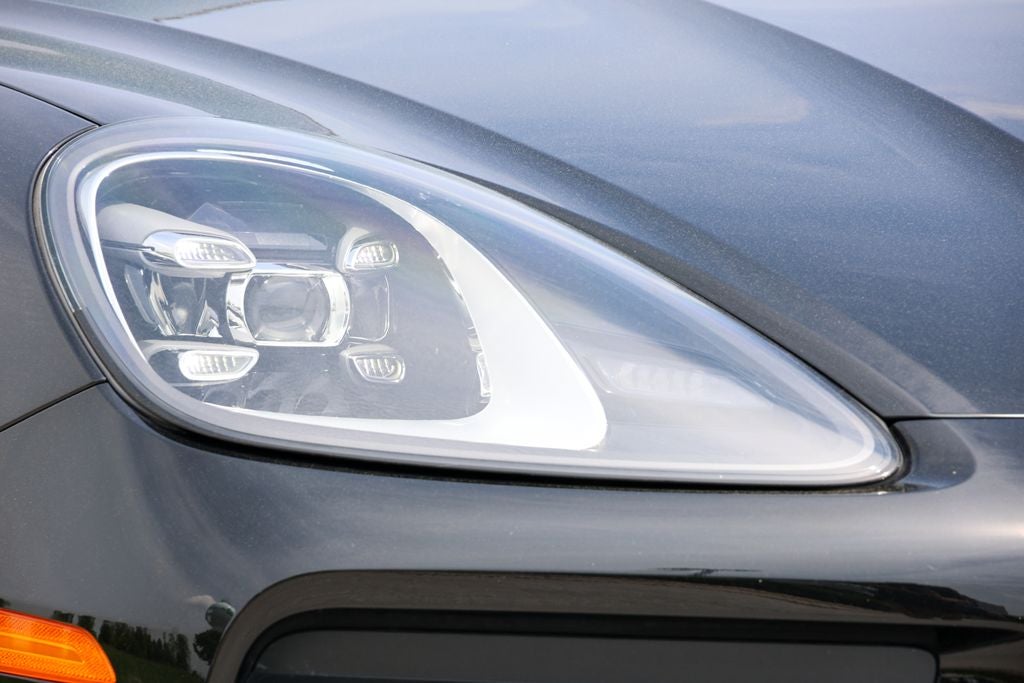 2023 Porsche Cayenne Base