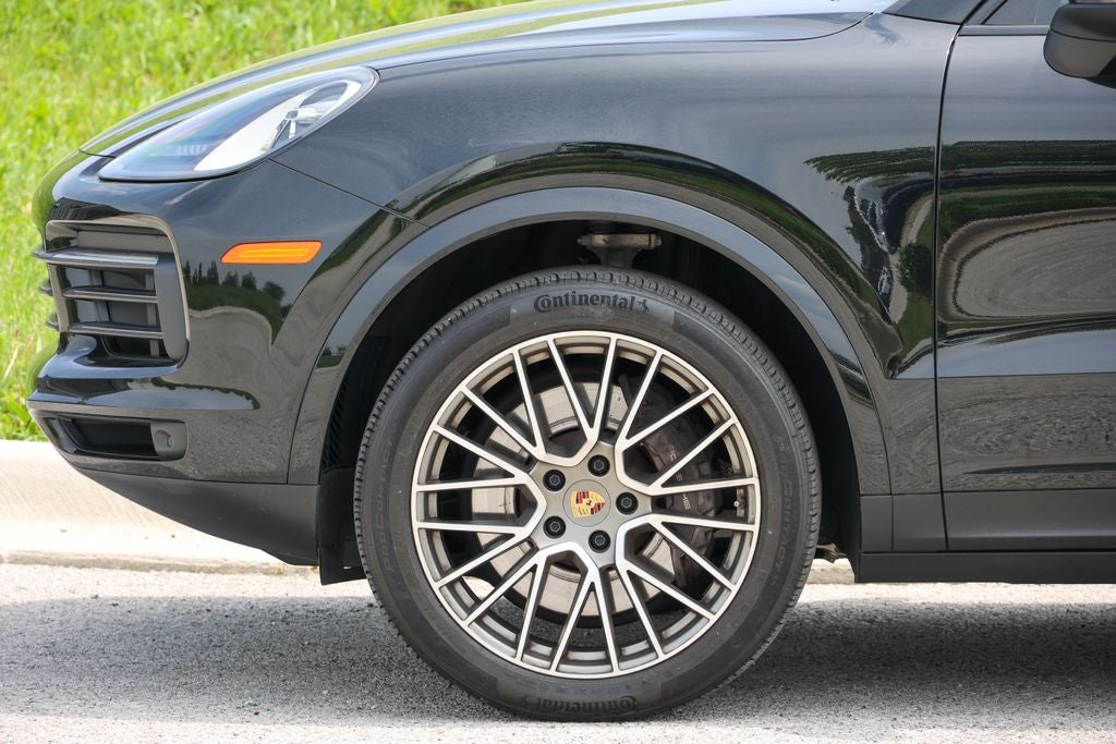 2023 Porsche Cayenne Base