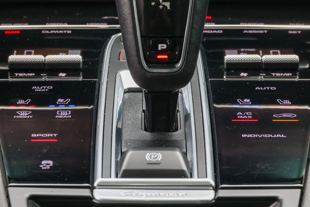 2023 Porsche Cayenne Base