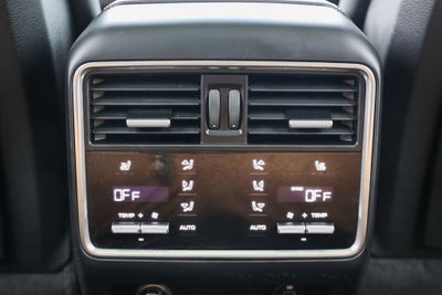 2023 Porsche Cayenne Base