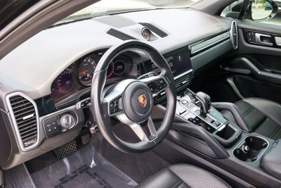 2023 Porsche Cayenne Base