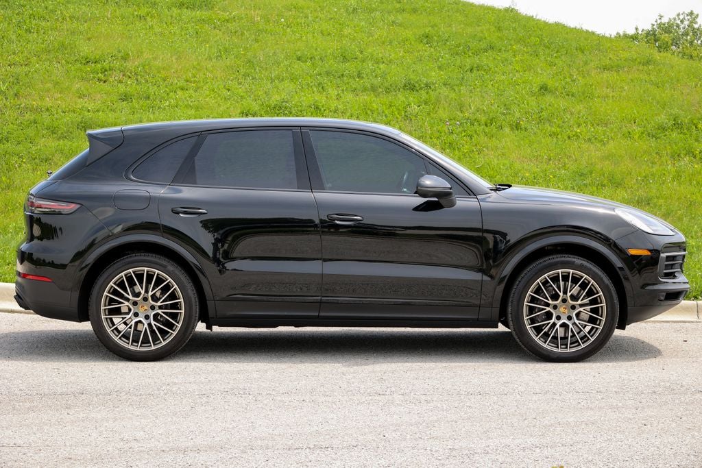 2023 Porsche Cayenne Base