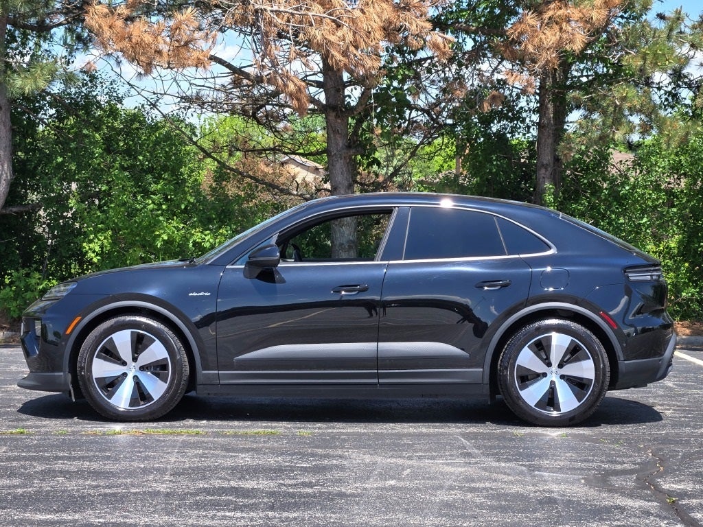 2024 Porsche Macan Electric 4