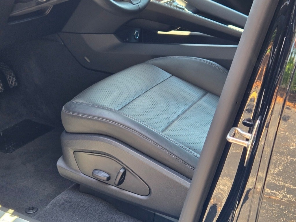 2024 Porsche Macan Electric 4