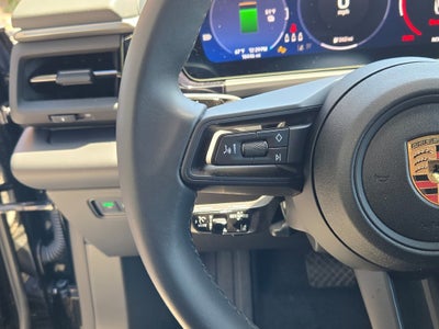 2024 Porsche Macan Electric 4