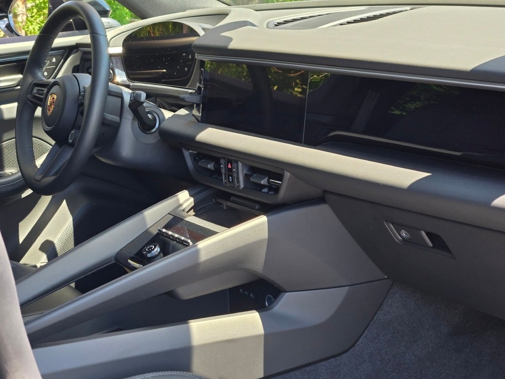 2024 Porsche Macan Electric 4