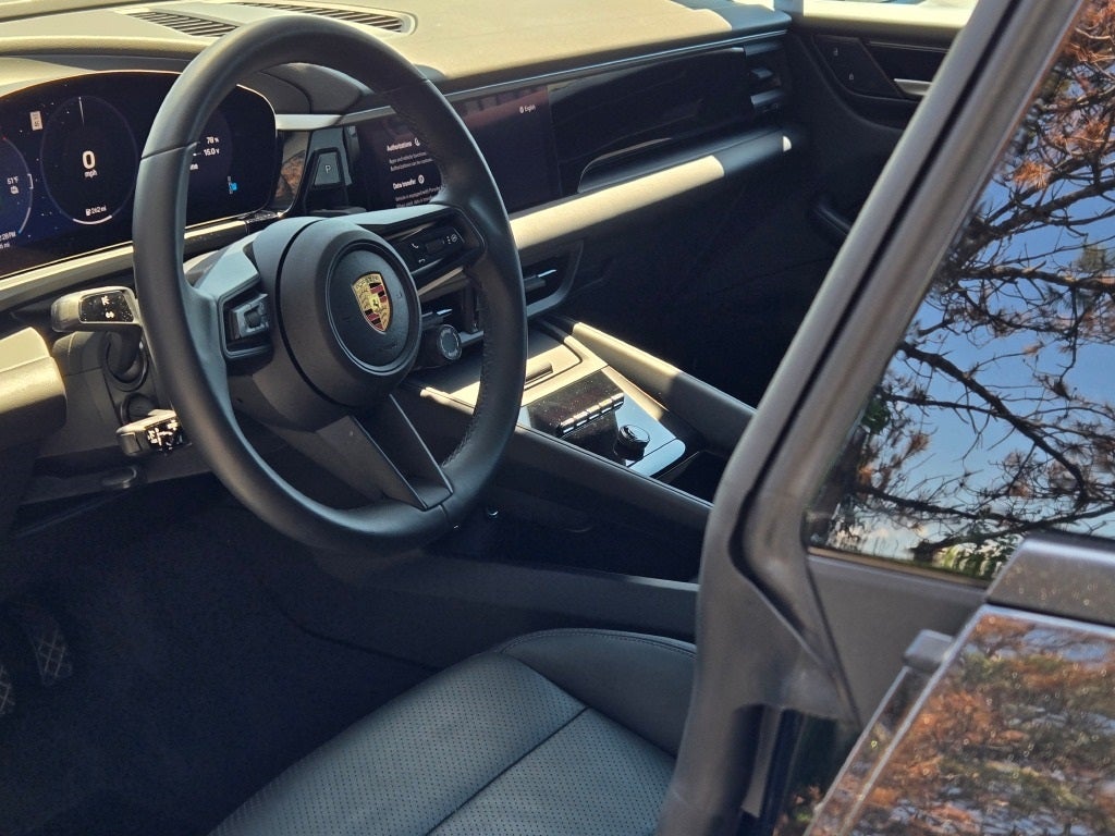 2024 Porsche Macan Electric 4
