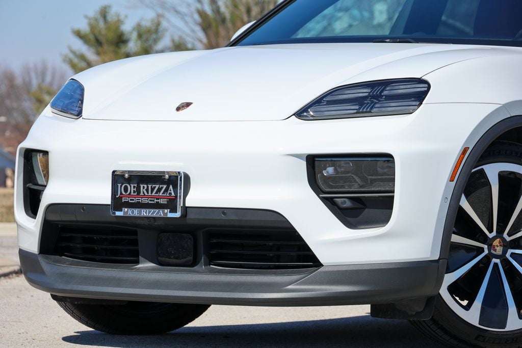 2025 Porsche Macan Electric 4