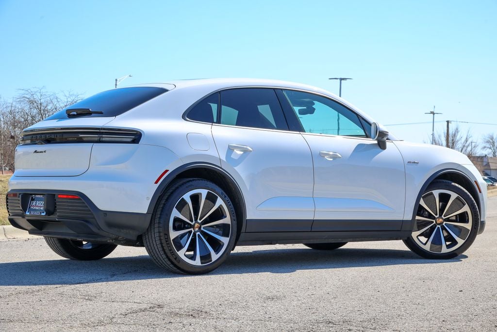 2025 Porsche Macan Electric 4