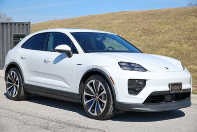 2025 Porsche Macan Electric 4