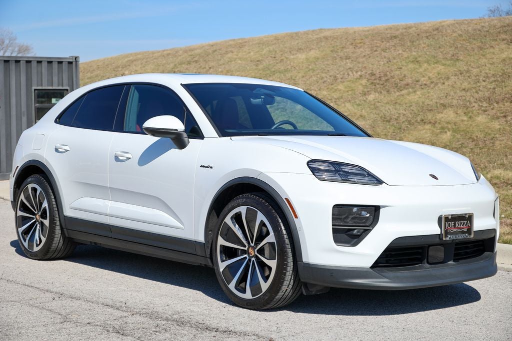 2025 Porsche Macan Electric 4