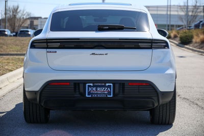 2025 Porsche Macan Electric 4