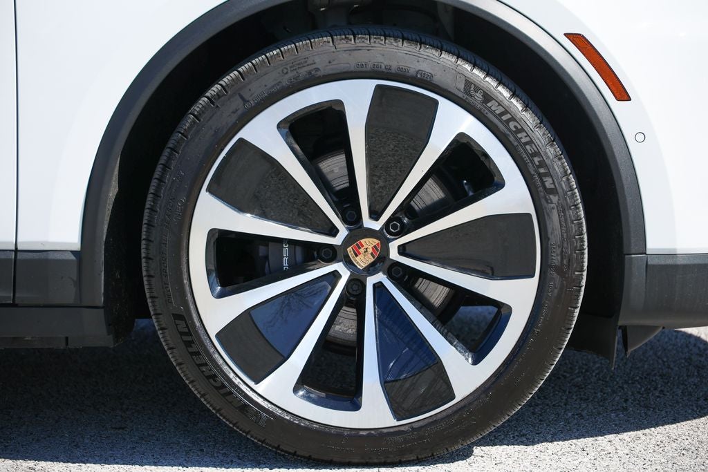 2025 Porsche Macan Electric 4