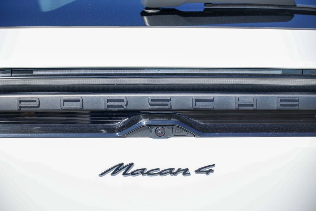 2025 Porsche Macan Electric 4