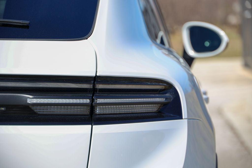 2025 Porsche Macan Electric 4