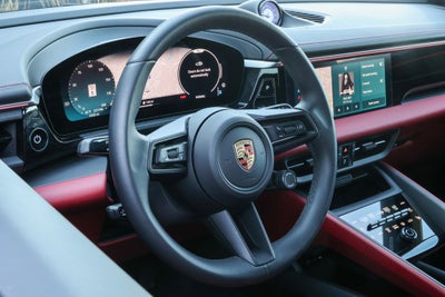 2025 Porsche Macan Electric 4