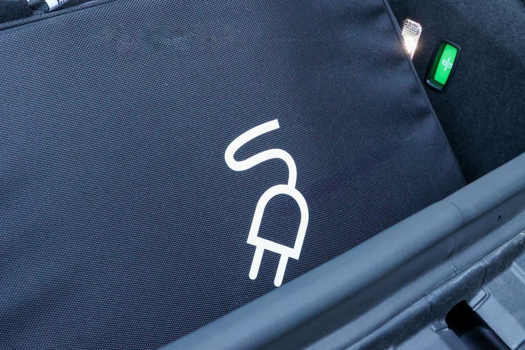 2025 Porsche Macan Electric 4