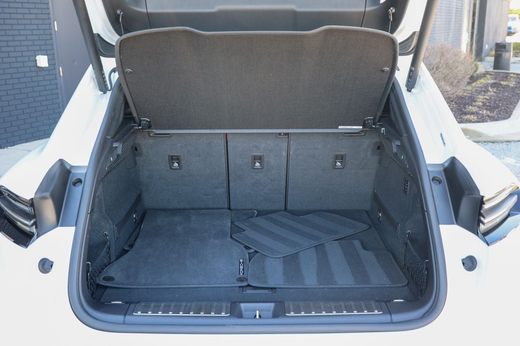 2025 Porsche Macan Electric 4