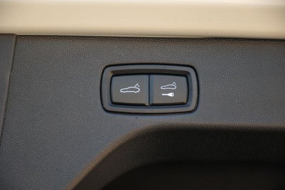 2025 Porsche Macan Electric 4