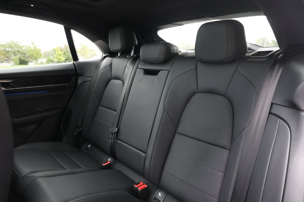 2025 Porsche Macan Electric 4