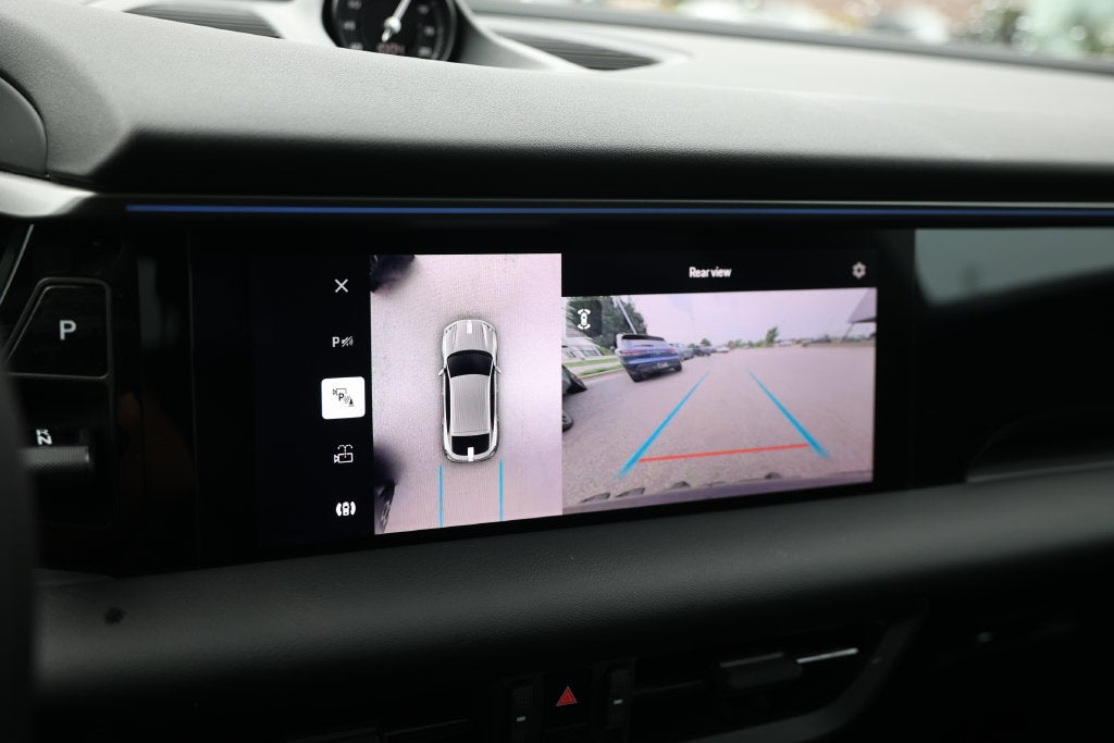 2025 Porsche Macan Electric 4