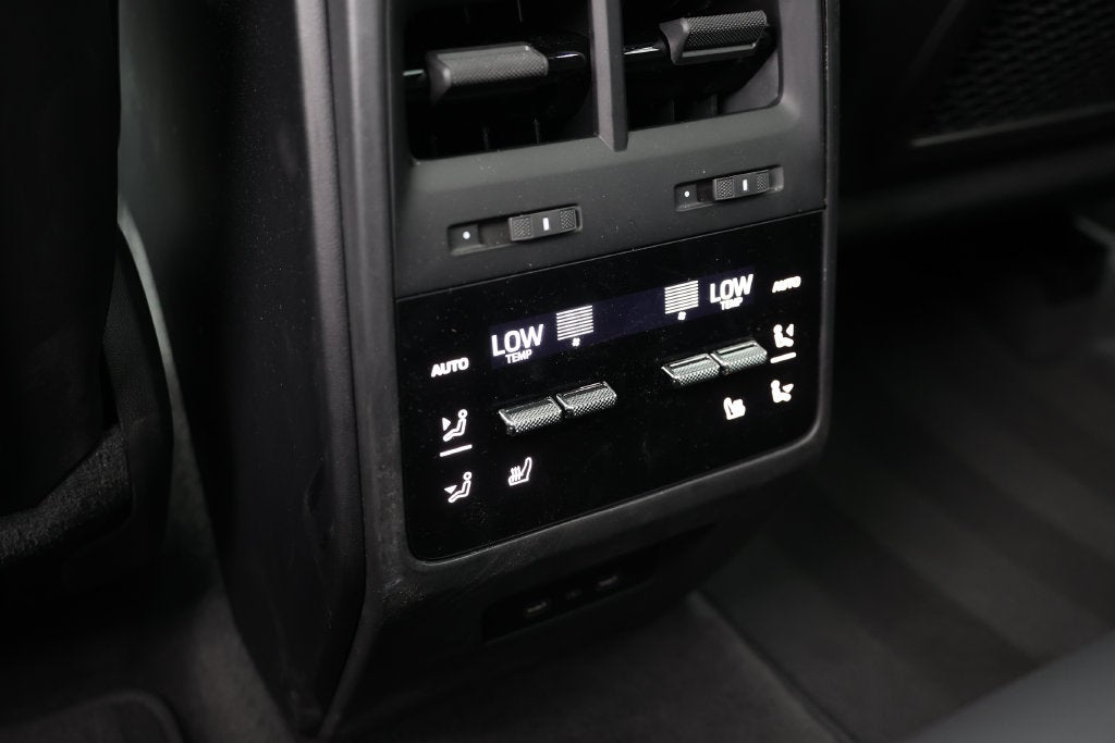 2025 Porsche Macan Electric 4