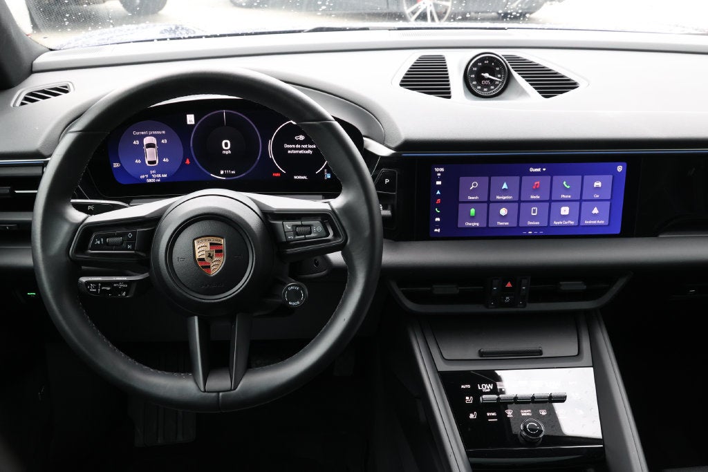 2025 Porsche Macan Electric 4