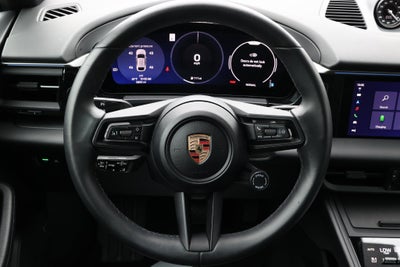 2025 Porsche Macan Electric 4