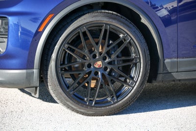 2025 Porsche Macan Electric 4