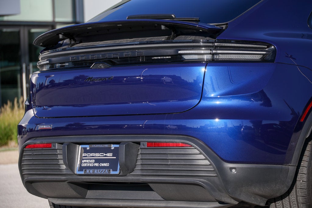 2025 Porsche Macan Electric 4