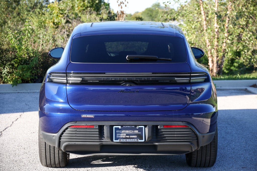 2025 Porsche Macan Electric 4