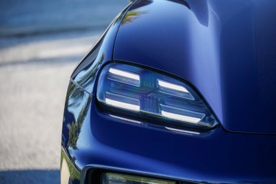 2025 Porsche Macan Electric 4