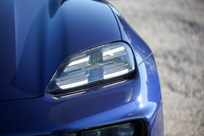 2025 Porsche Macan Electric 4