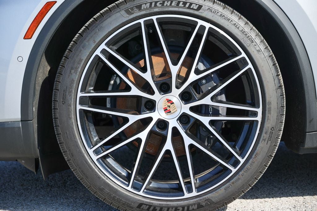 2025 Porsche Macan Electric 4