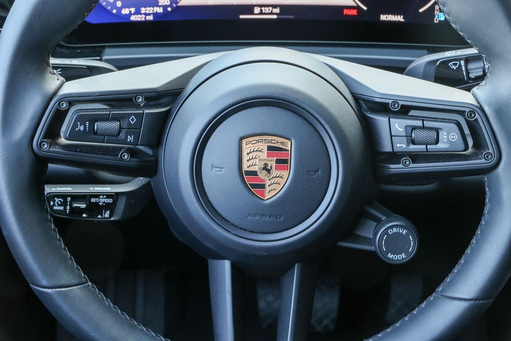 2025 Porsche Macan Electric 4