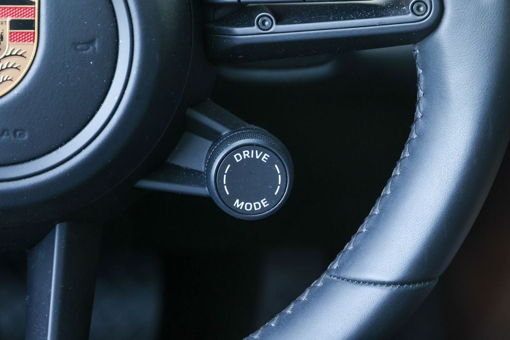 2025 Porsche Macan Electric 4