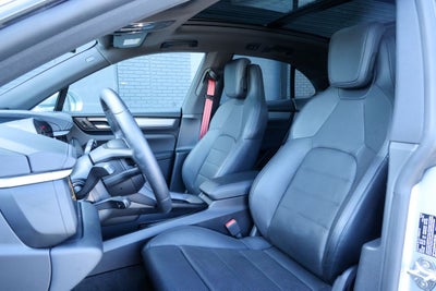 2025 Porsche Macan Electric 4