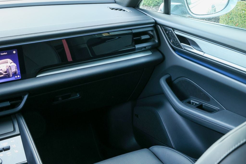 2025 Porsche Macan Electric 4