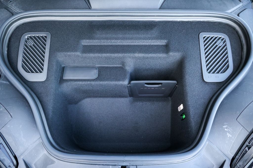 2025 Porsche Macan Electric 4