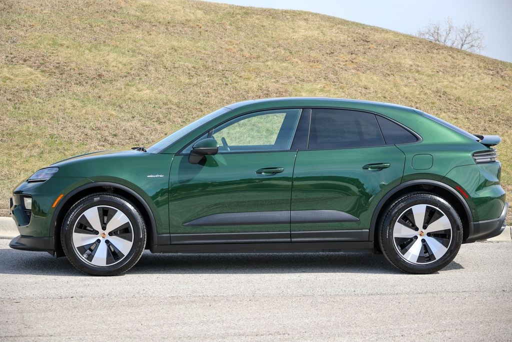 Certified 2025 Porsche Macan Base with VIN WP1AA2XAXSL001441 for sale in Orland Park, IL
