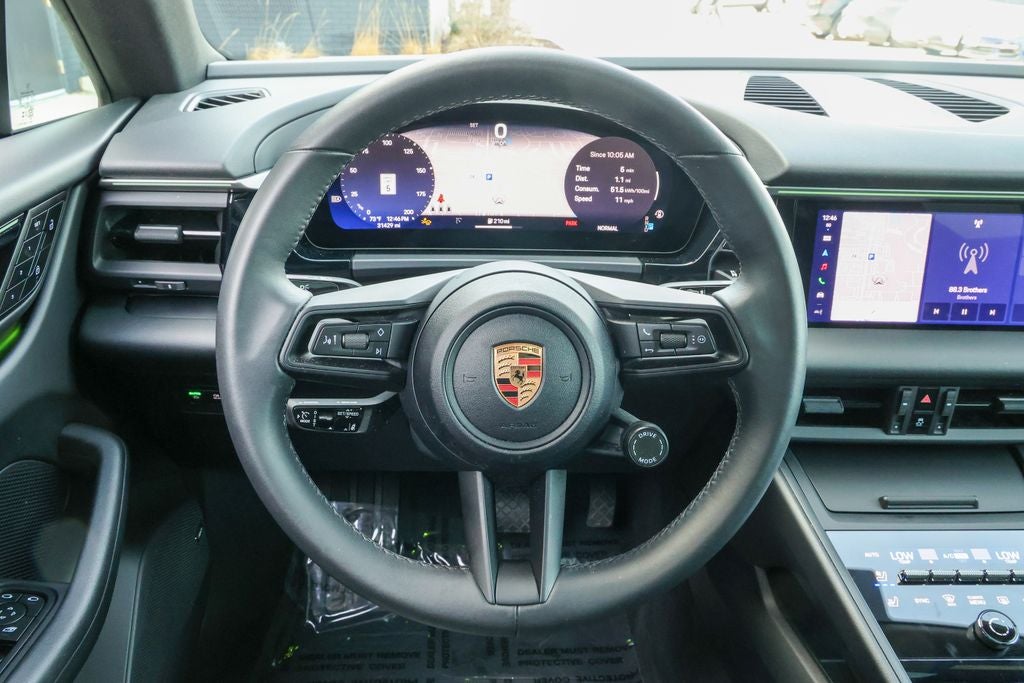 2025 Porsche Macan Electric 4