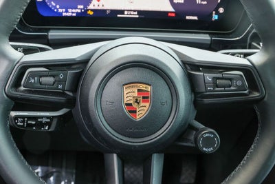 2025 Porsche Macan Electric 4