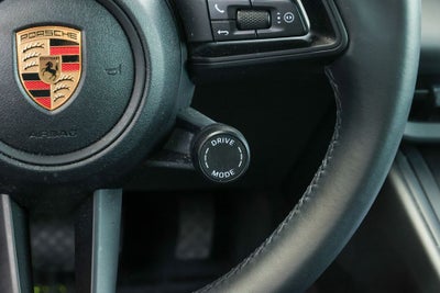 2025 Porsche Macan Electric 4