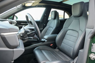 2025 Porsche Macan Electric 4