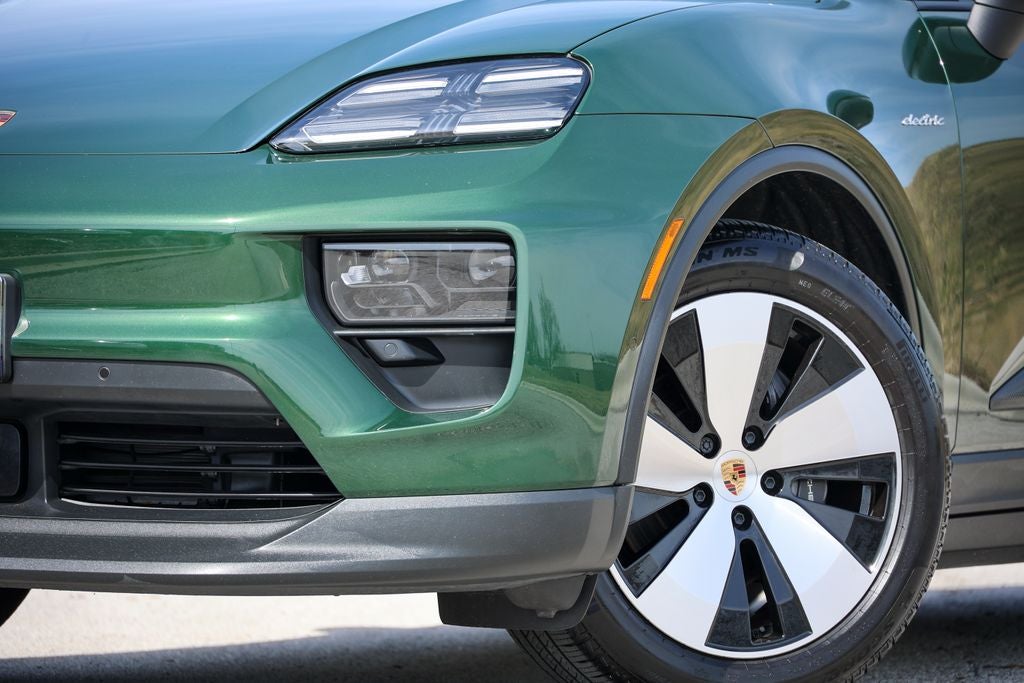 2025 Porsche Macan Electric 4