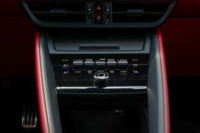 2025 Porsche Macan Electric 4S