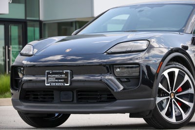 2025 Porsche Macan Electric 4S