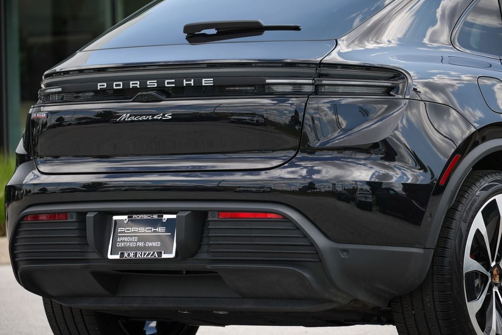 2025 Porsche Macan Electric 4S