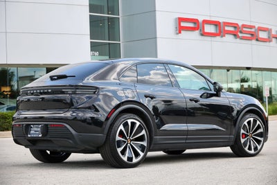 2025 Porsche Macan Electric 4S
