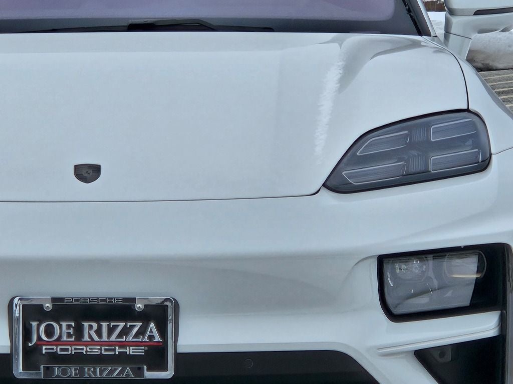 2025 Porsche Macan Electric Turbo